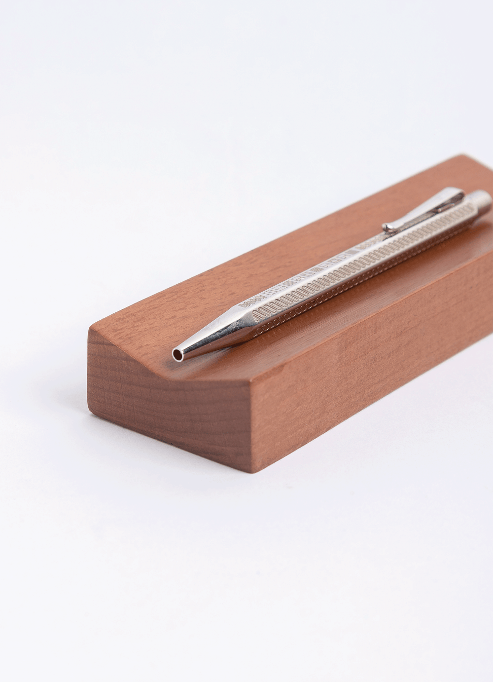 Ready Made Gifts- Noted Pen Holder
