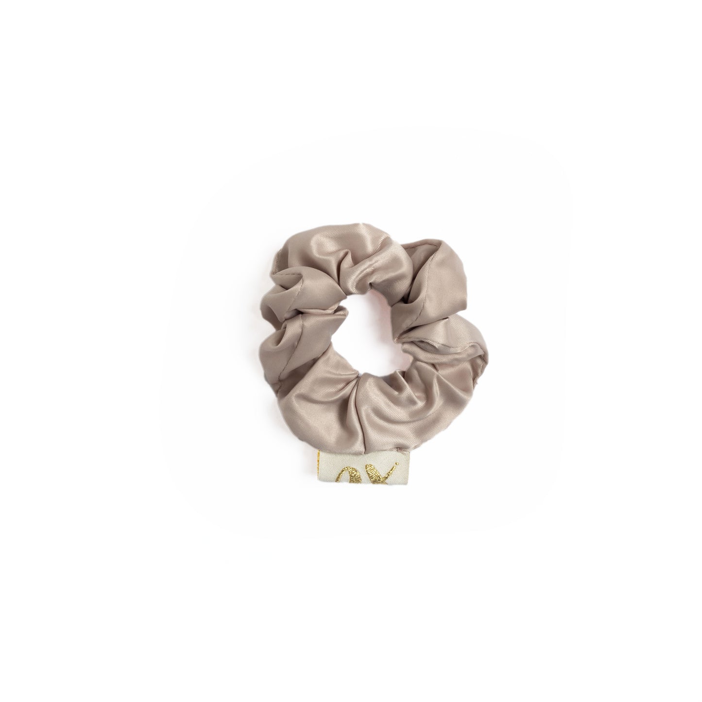 
                  
                    xo-satin-1pc random scrunchie champagne
                  
                