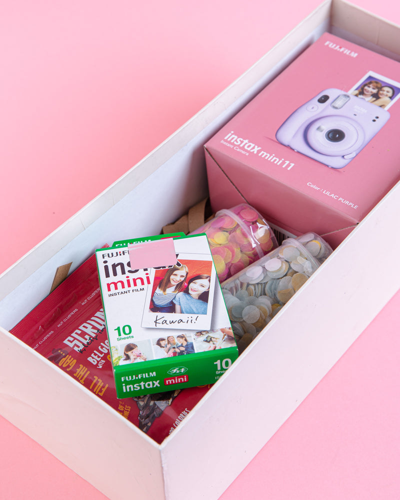
            
                Load image into Gallery viewer, BloomBox-Picture Perfect Gift Box
            
        