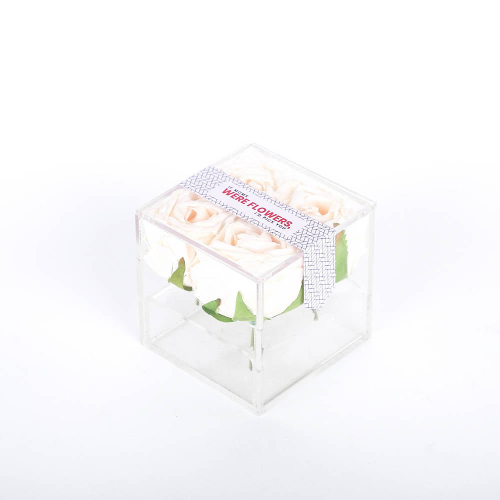 
                  
                    White Roses Cube
                  
                