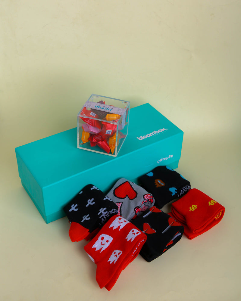 BloomBox-Happy feet: Red Velvet Gift Box