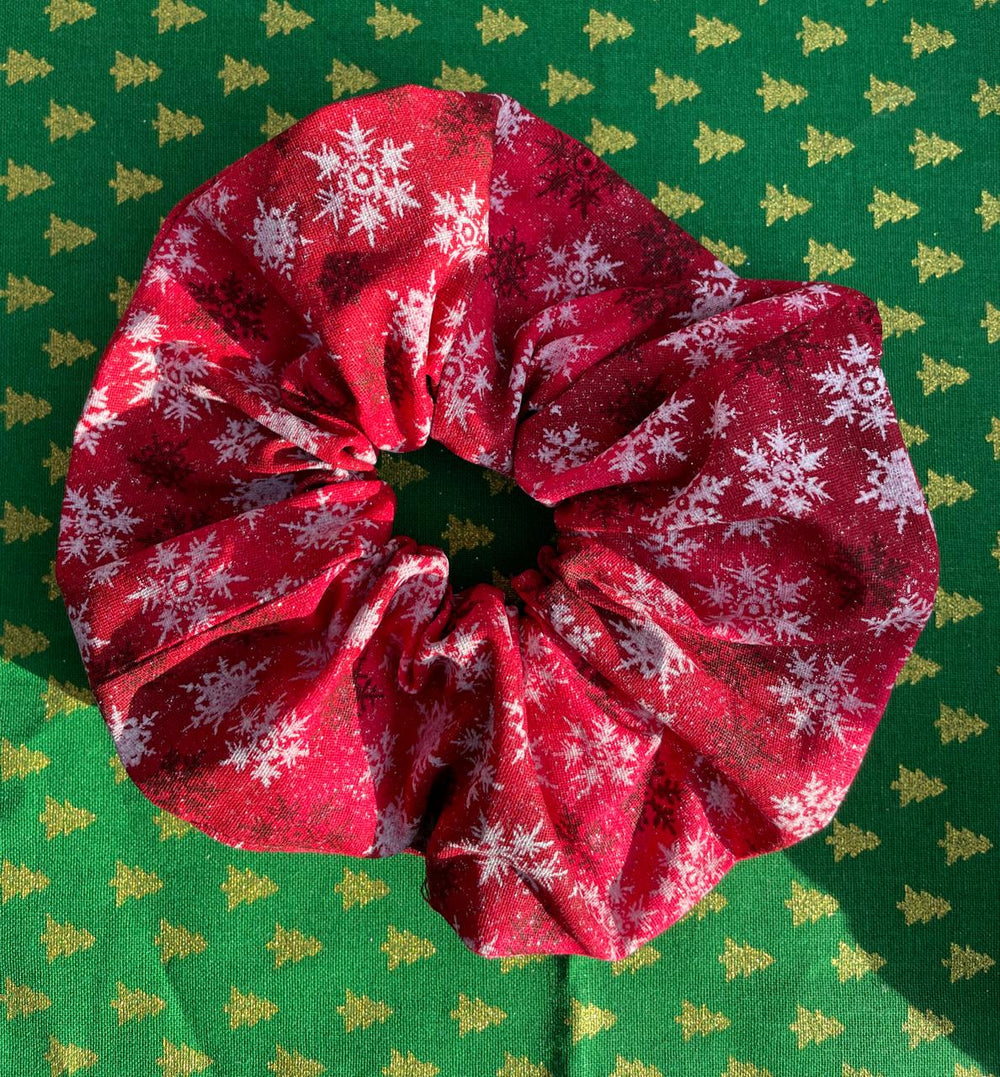 Localize Me-Red Flakes Scrunchies