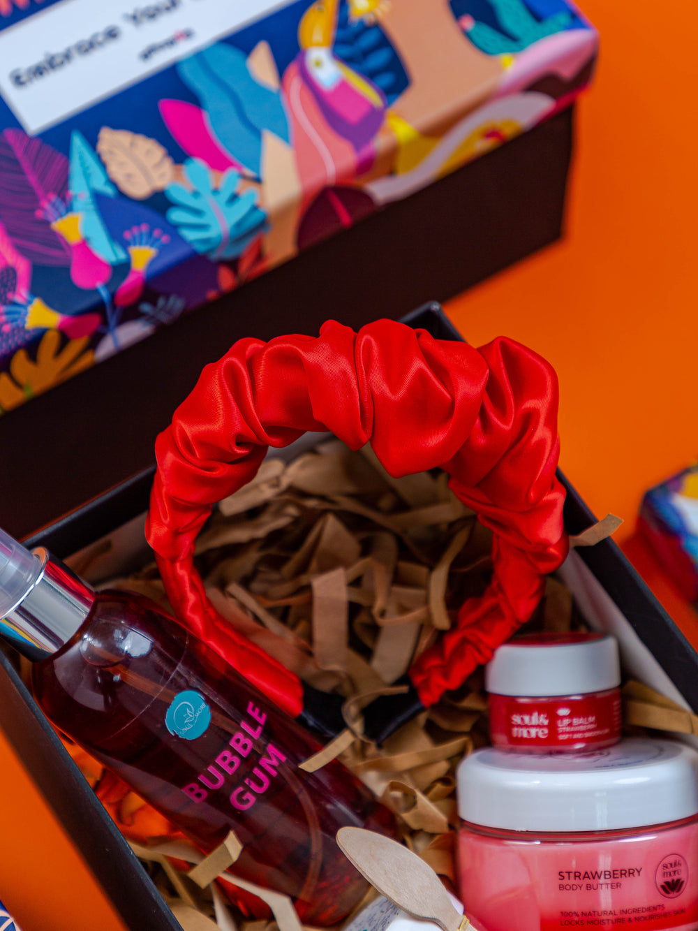 Ready Made Gifts-Refresh & Glow Beauty Box
