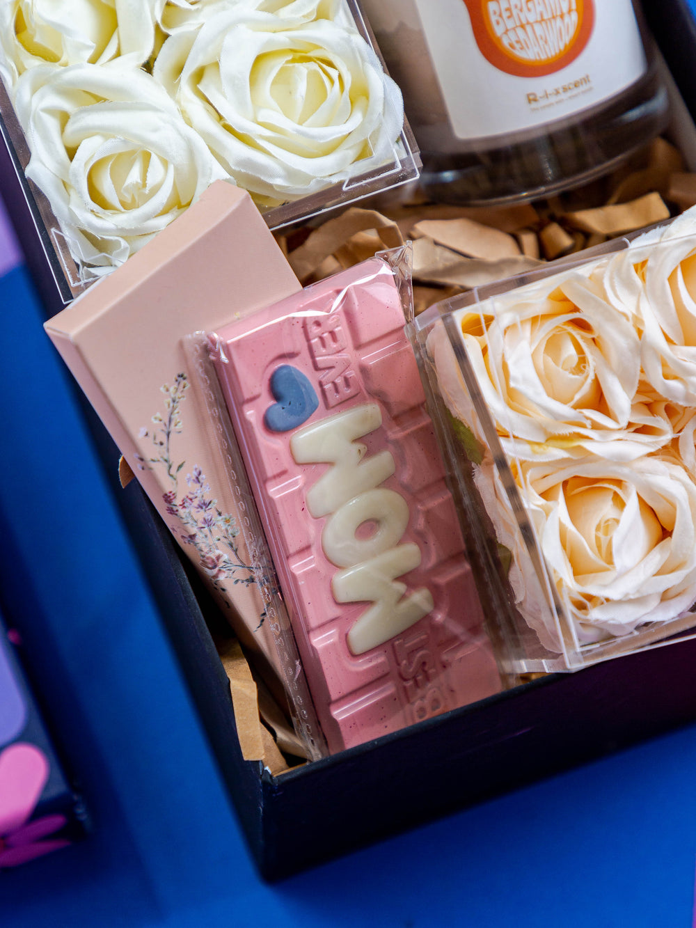 Ready Made Gifts-Blooming Love