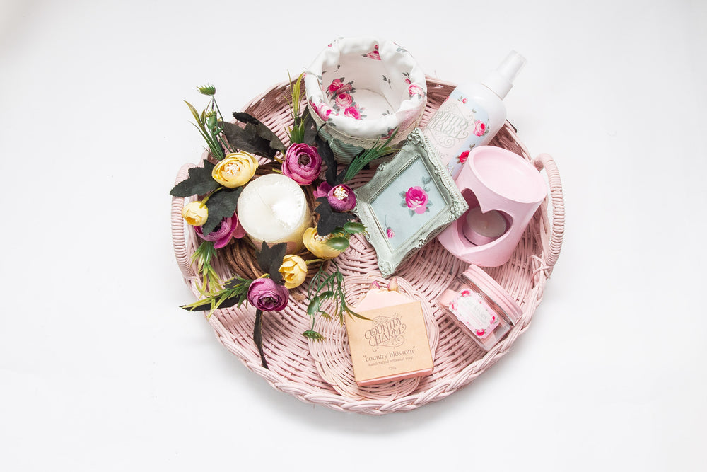 Ready Made Gifts-Chic Cottage Decor box