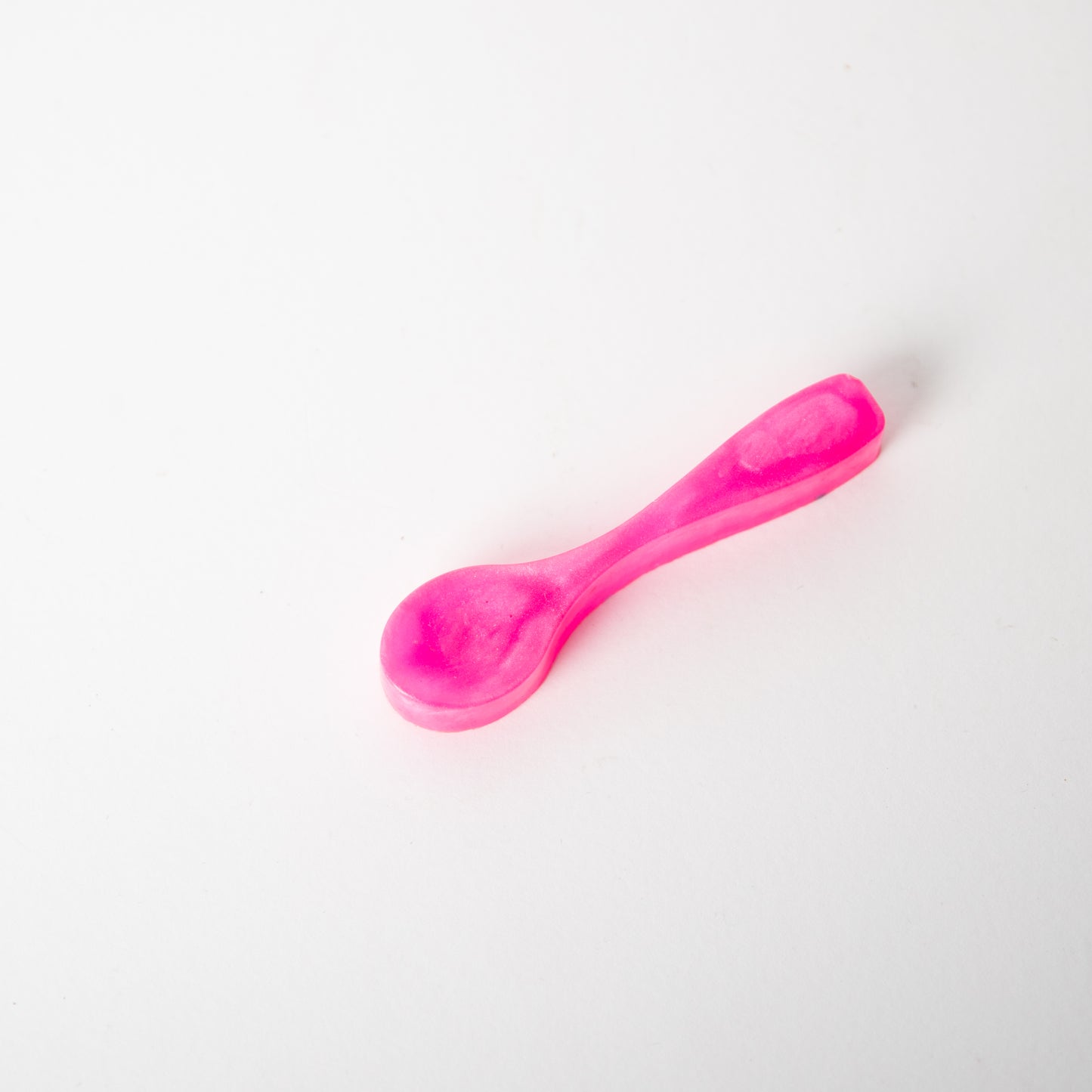 Bianca-Resin Spoon (Fuchsia)