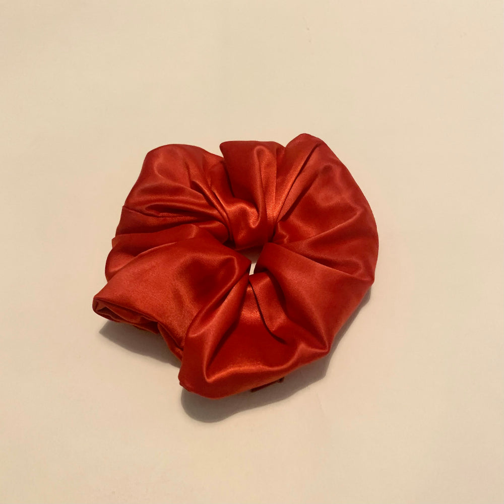 Localize Me-Red Scrunchie Multi Use With Zipper