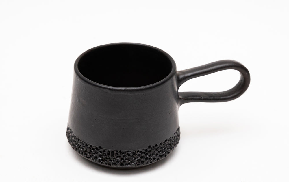
            
                Load image into Gallery viewer, GI Design-Ashes Large Coffee Cup with Underline &amp;quot;Black&amp;quot;
            
        