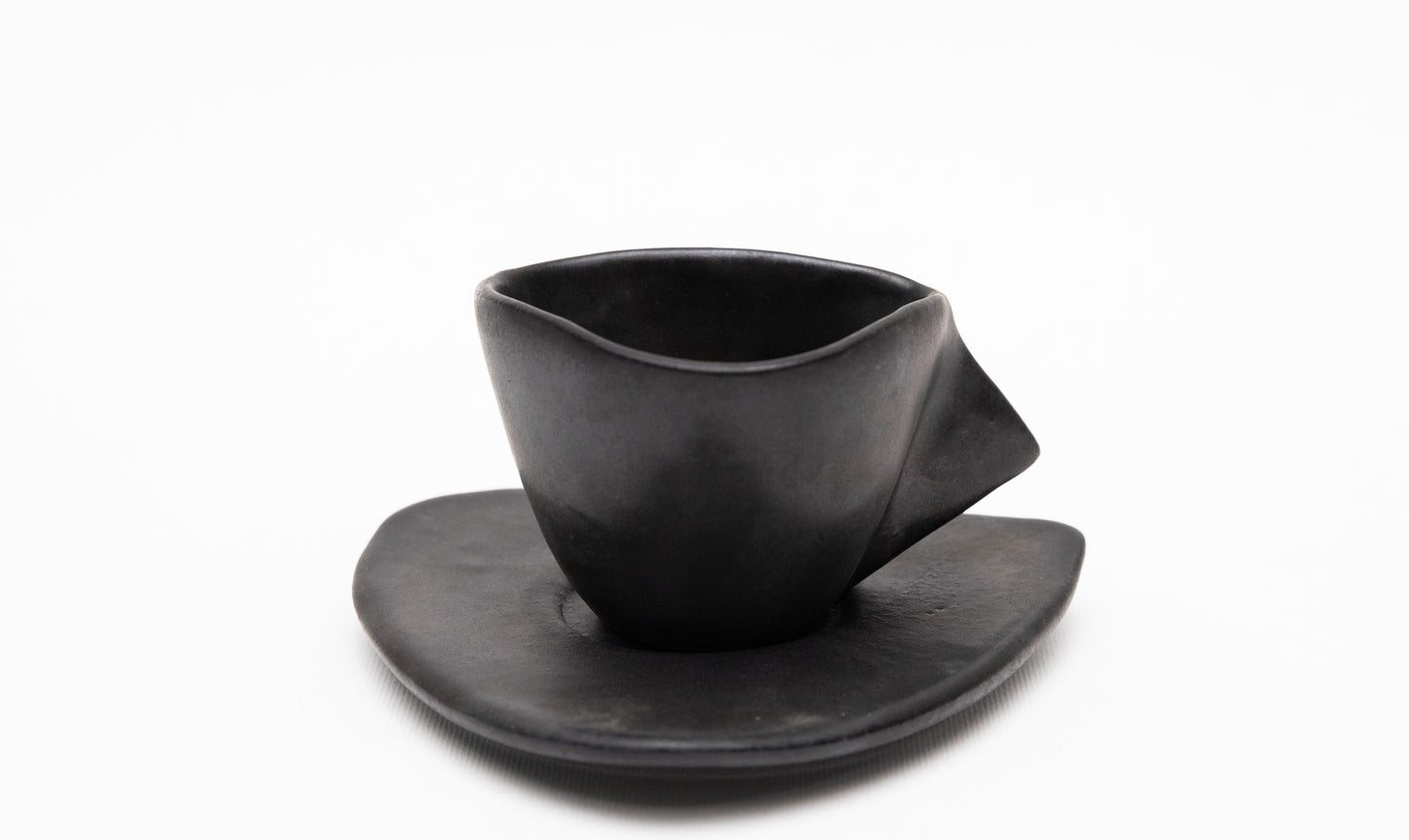 
                  
                    GI Design-V Iconic Mug "Black"
                  
                