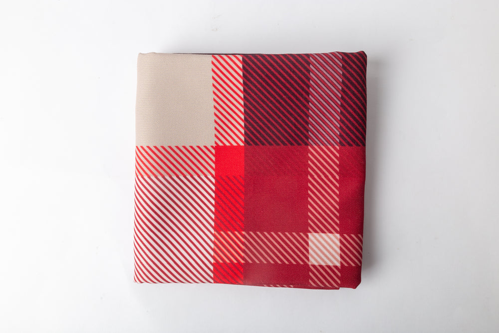 
            
                Load image into Gallery viewer, LF-Christmas Plaid Cushion &amp;quot;Beige&amp;quot;
            
        