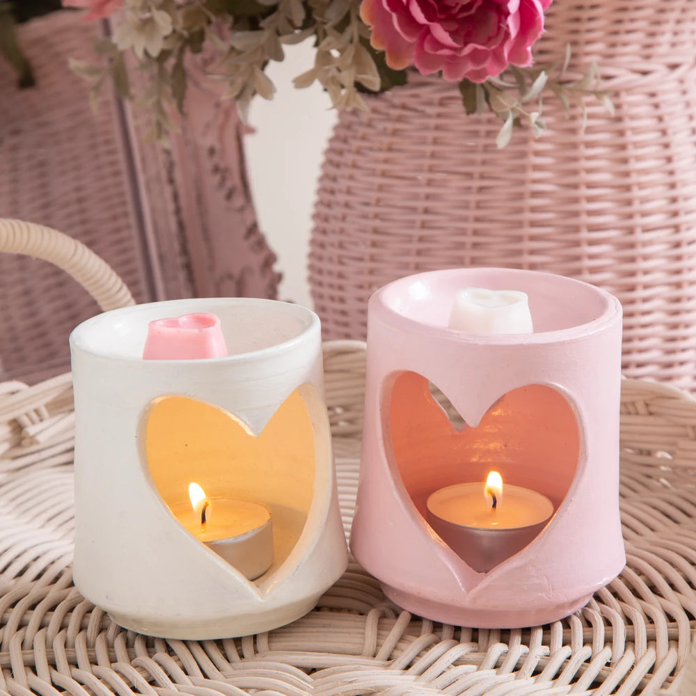 Country Charm-Heart Melter Antique Cream